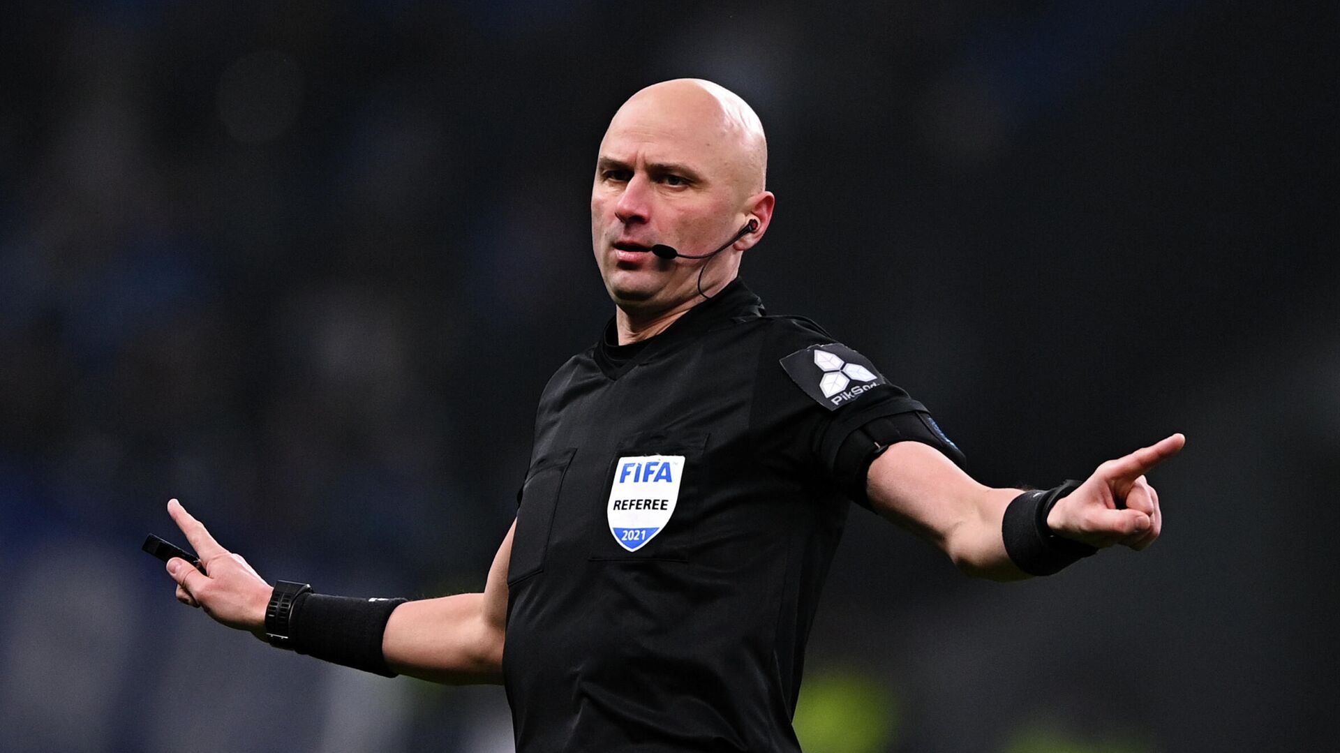 FIFA referee Сергей